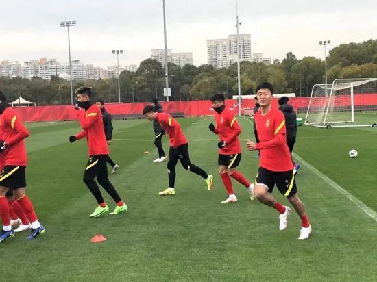 韩国日本美国免费毛片